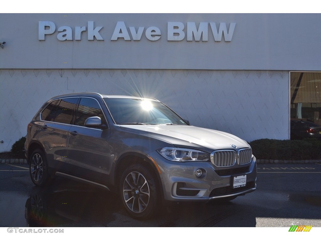 2017 X5 xDrive35i - Space Gray Metallic / Black photo #1