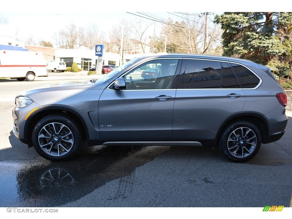 2017 X5 xDrive35i - Space Gray Metallic / Black photo #5