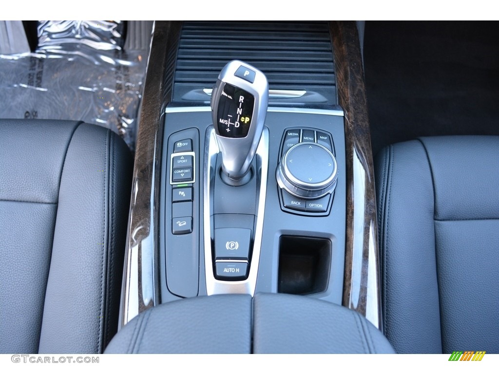 2017 X5 xDrive35i - Space Gray Metallic / Black photo #17