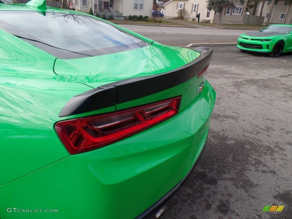 2017 Camaro LT Coupe - Krypton Green / Jet Black photo #10