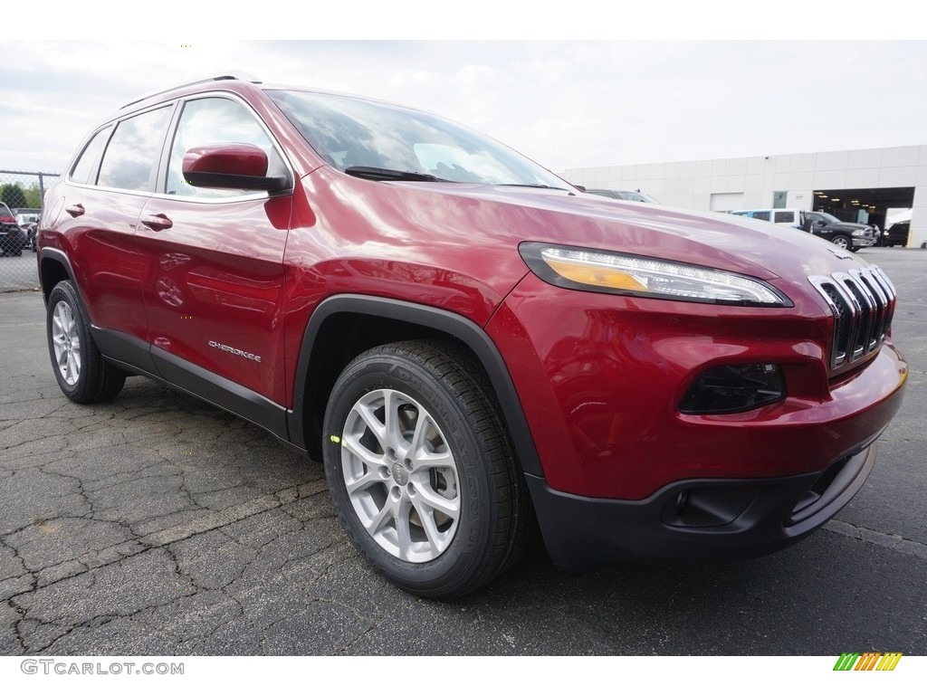 2017 Cherokee Latitude - Deep Cherry Red Crystal Pearl / Black/Light Frost Beige photo #4