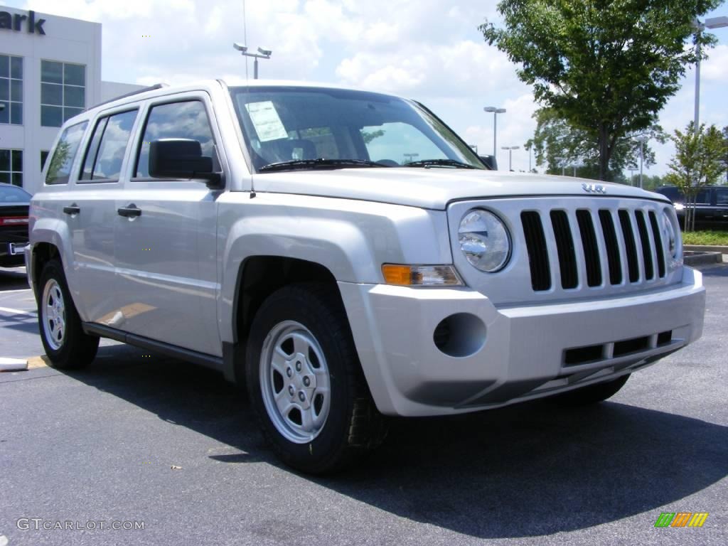 2009 Patriot Sport - Bright Silver Metallic / Dark Slate Gray/Medium Slate Gray photo #4