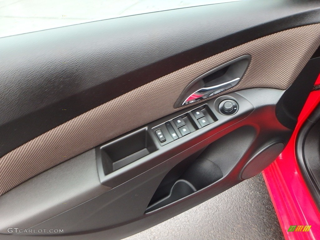 2015 Cruze LT - Red Hot / Brownstone photo #24