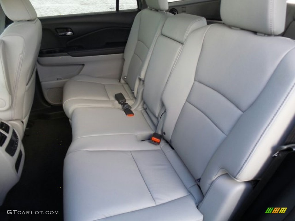 2017 Pilot EX-L AWD - Lunar Silver Metallic / Gray photo #11