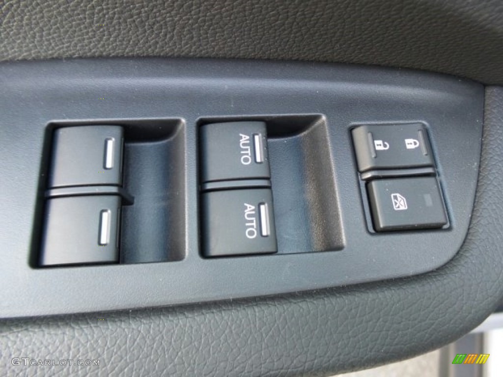 2017 Pilot EX-L AWD - Lunar Silver Metallic / Gray photo #16