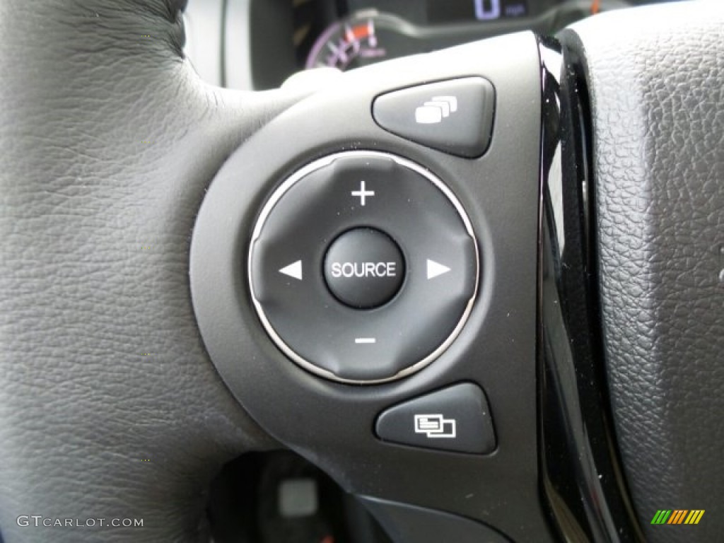 2017 Honda Pilot Touring AWD Controls Photo #119564163