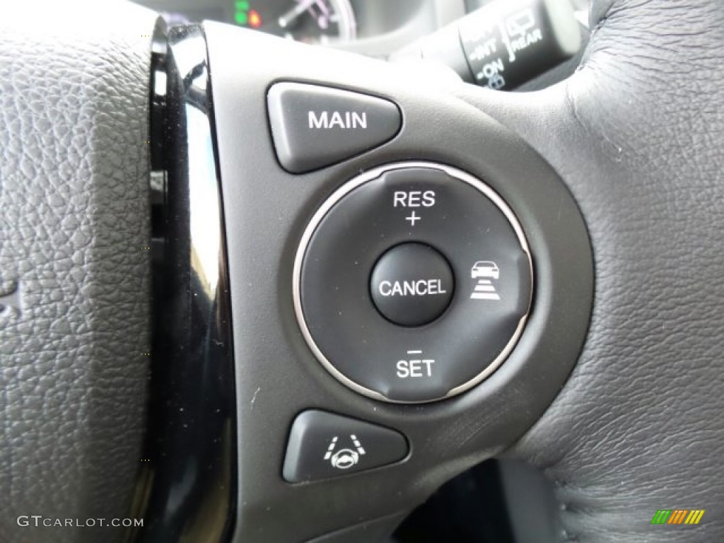 2017 Honda Pilot Touring AWD Controls Photo #119564226