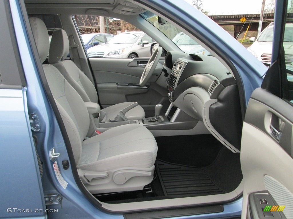 2012 Forester 2.5 X Premium - Ice Blue Metallic / Platinum photo #17