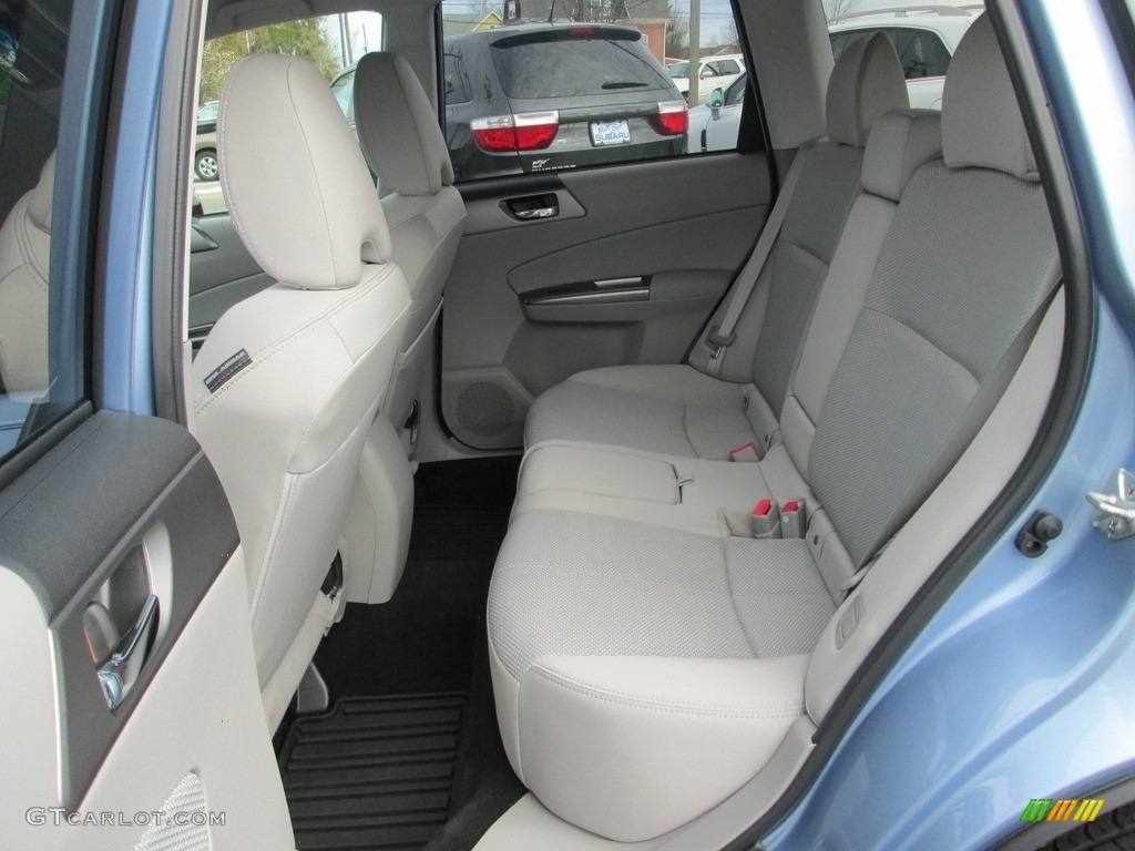 2012 Forester 2.5 X Premium - Ice Blue Metallic / Platinum photo #21