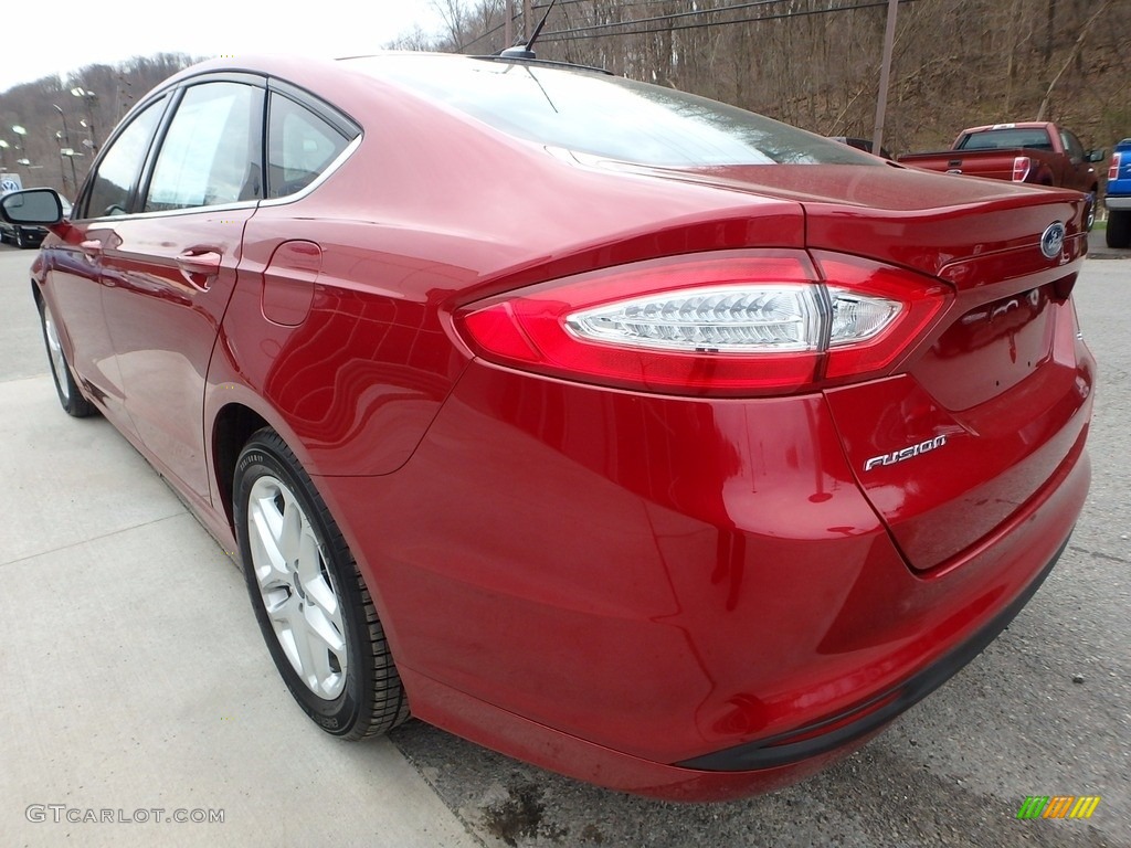 2015 Fusion SE - Ruby Red Metallic / Charcoal Black photo #4