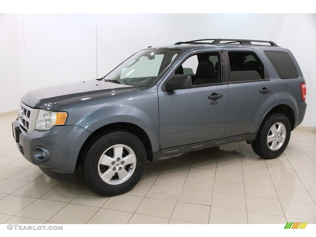 2010 Escape XLT - Steel Blue Metallic / Charcoal Black photo #3