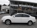 Candy White - Passat Komfort Sedan Photo No. 2