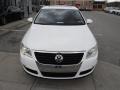 Candy White - Passat Komfort Sedan Photo No. 6
