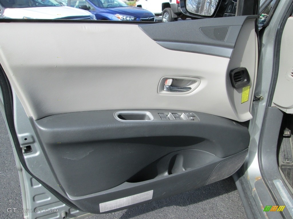 2006 B9 Tribeca Limited 5 Passenger - Titanium Silver Metallic / Gray photo #13
