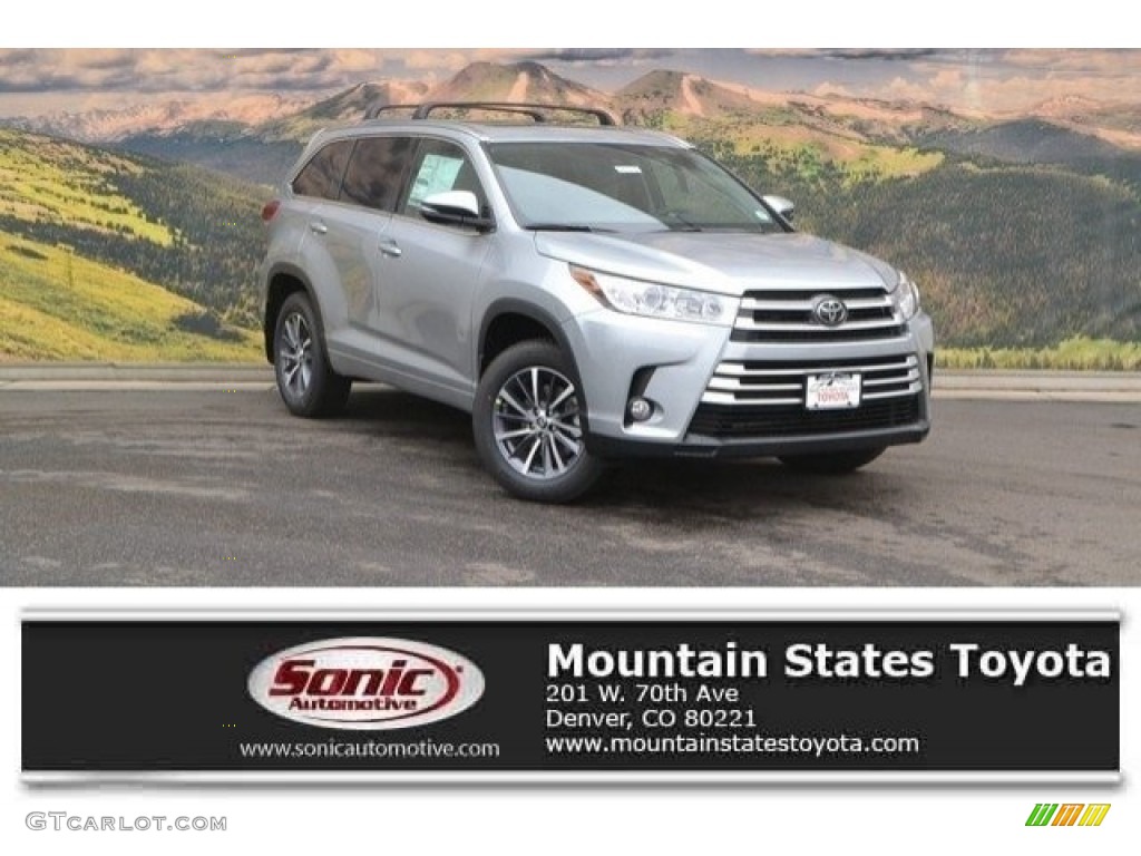 2017 Celestial Silver Metallic Toyota Highlander Xle Awd