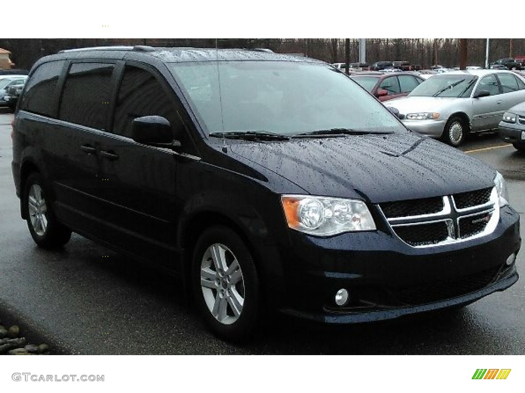 2013 Dodge Grand Caravan Crew Exterior Photos