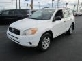 Super White - RAV4 4WD Photo No. 2