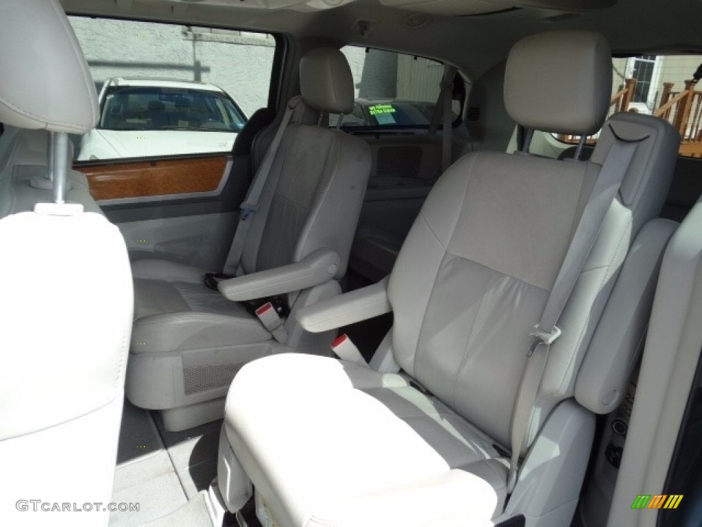 2009 Town & Country Limited - Clearwater Blue Pearl / Medium Slate Gray/Light Shale photo #13