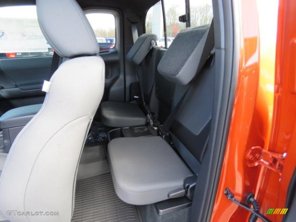 2017 Toyota Tacoma TRD Sport Access Cab 4x4 Rear Seat Photos