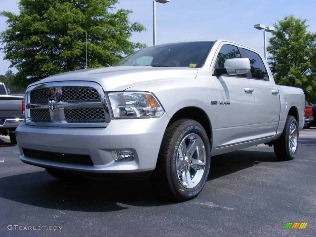 Bright Silver Metallic Dodge Ram 1500