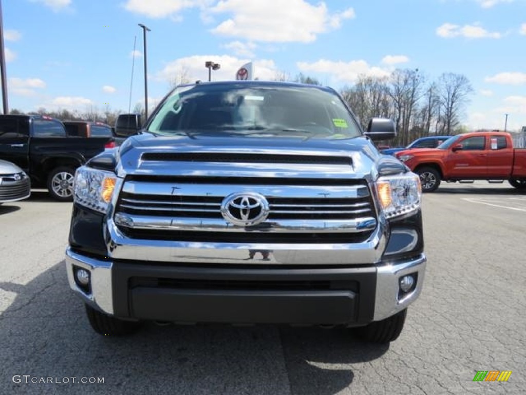 2017 Tundra SR5 CrewMax 4x4 - Midnight Black Metallic / Graphite photo #2