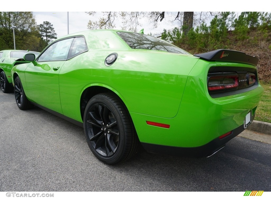 2017 Challenger SXT - Green Go / Black photo #2
