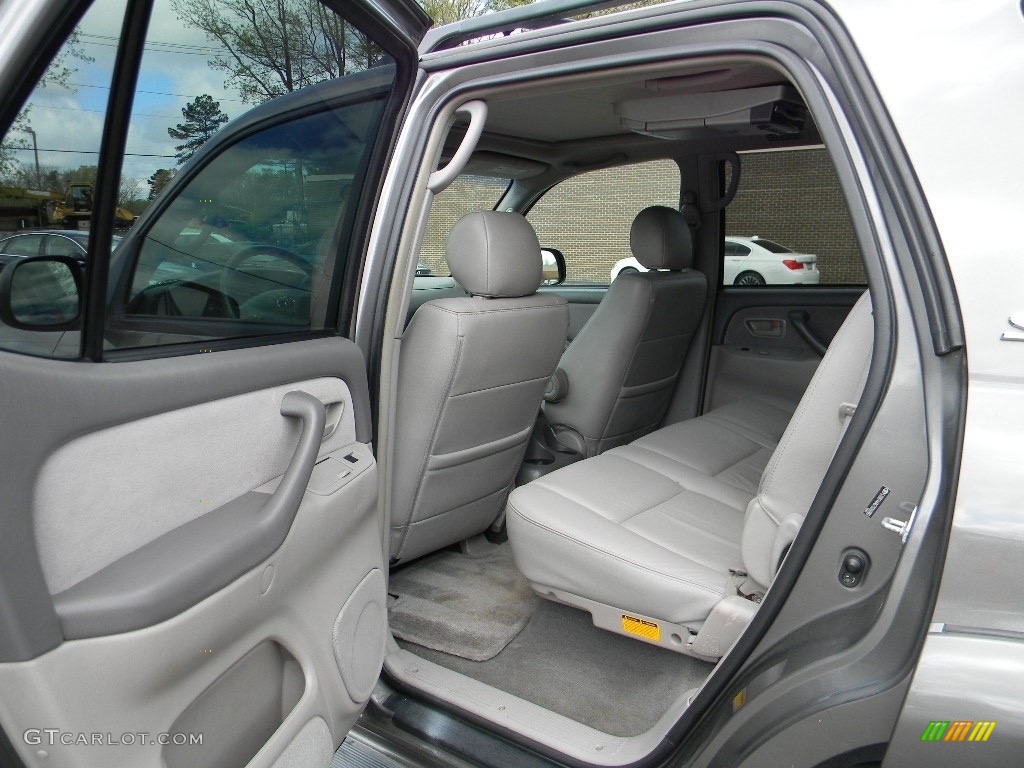 2007 Sequoia SR5 4WD - Phantom Gray Pearl / Light Charcoal photo #18