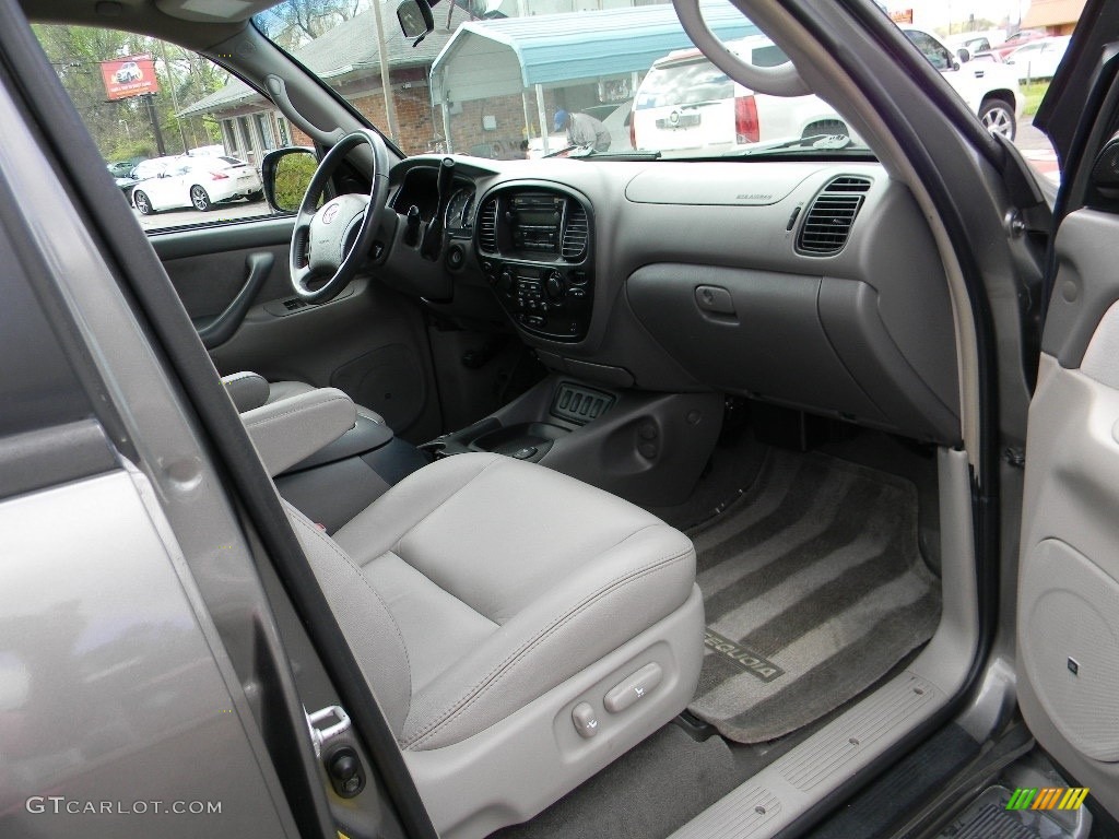 2007 Sequoia SR5 4WD - Phantom Gray Pearl / Light Charcoal photo #21