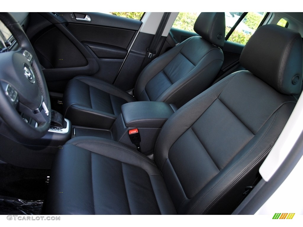 2017 Tiguan Sport - Pure White / Charcoal photo #15