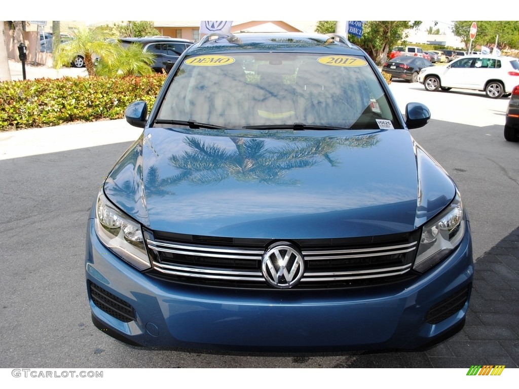 2017 Tiguan Wolfsburg - Pacific Blue Metallic / Beige/Black photo #3