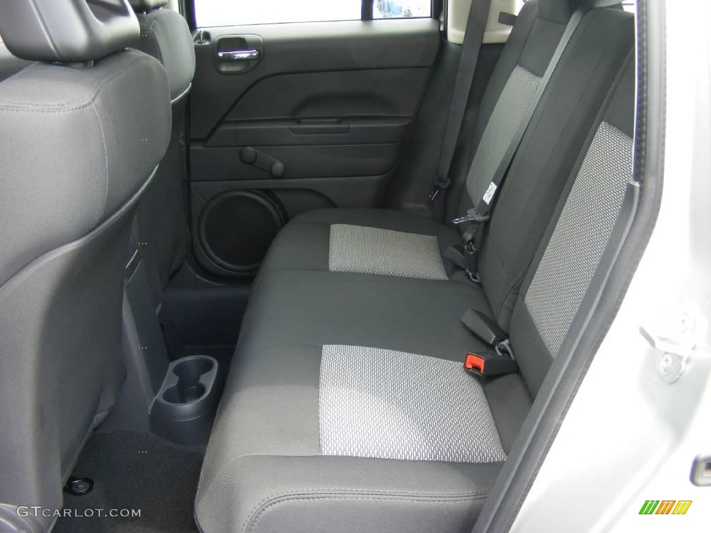2009 Patriot Sport - Bright Silver Metallic / Dark Slate Gray/Medium Slate Gray photo #6