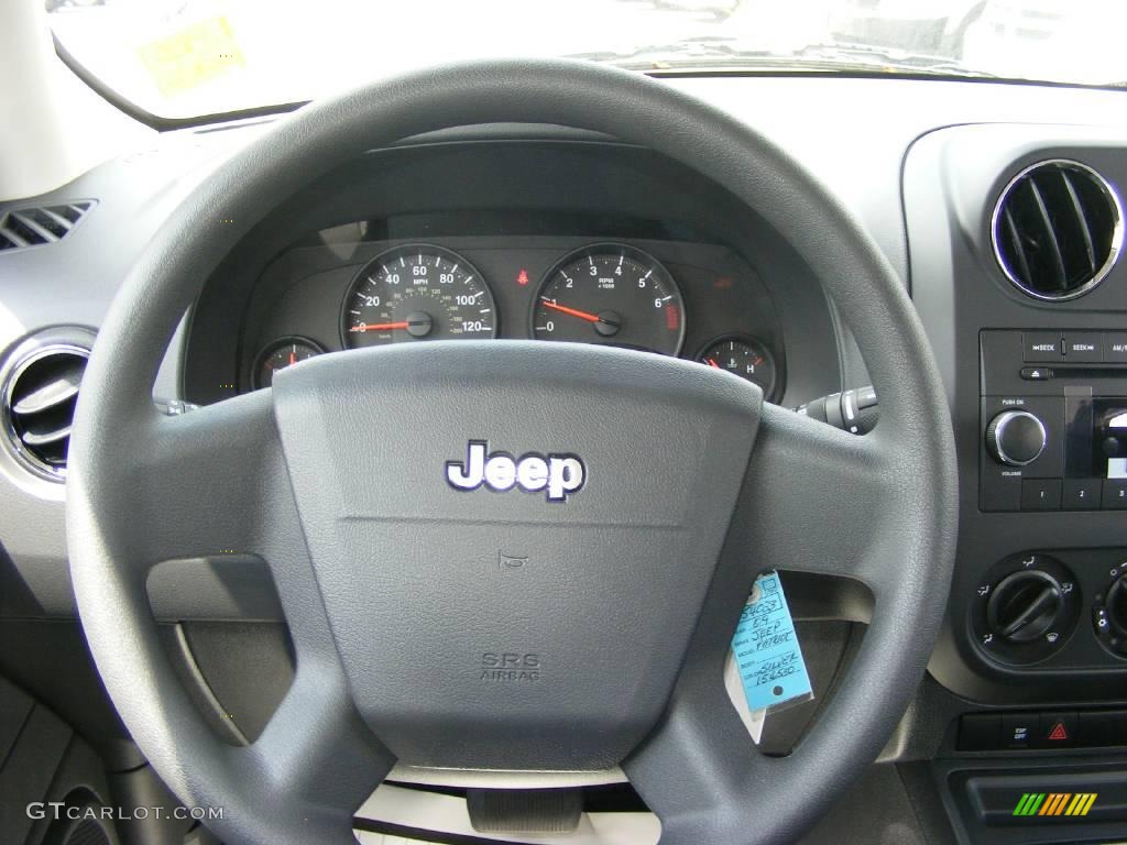 2009 Patriot Sport - Bright Silver Metallic / Dark Slate Gray/Medium Slate Gray photo #11