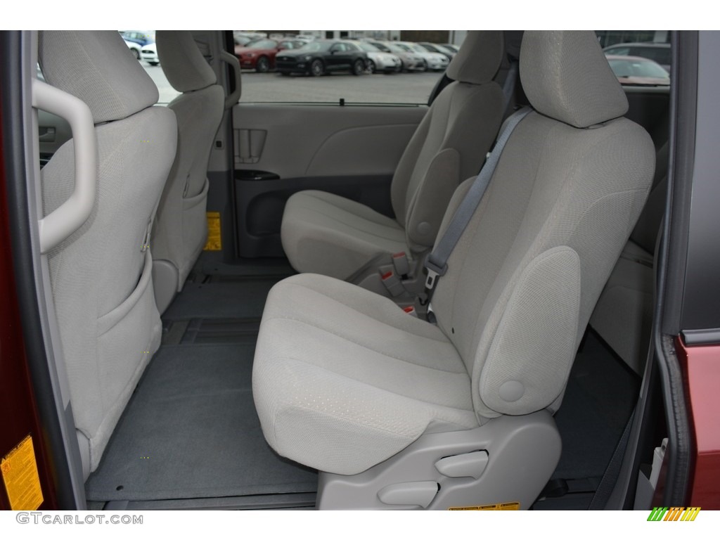 2014 Sienna LE - Salsa Red Pearl / Light Gray photo #11