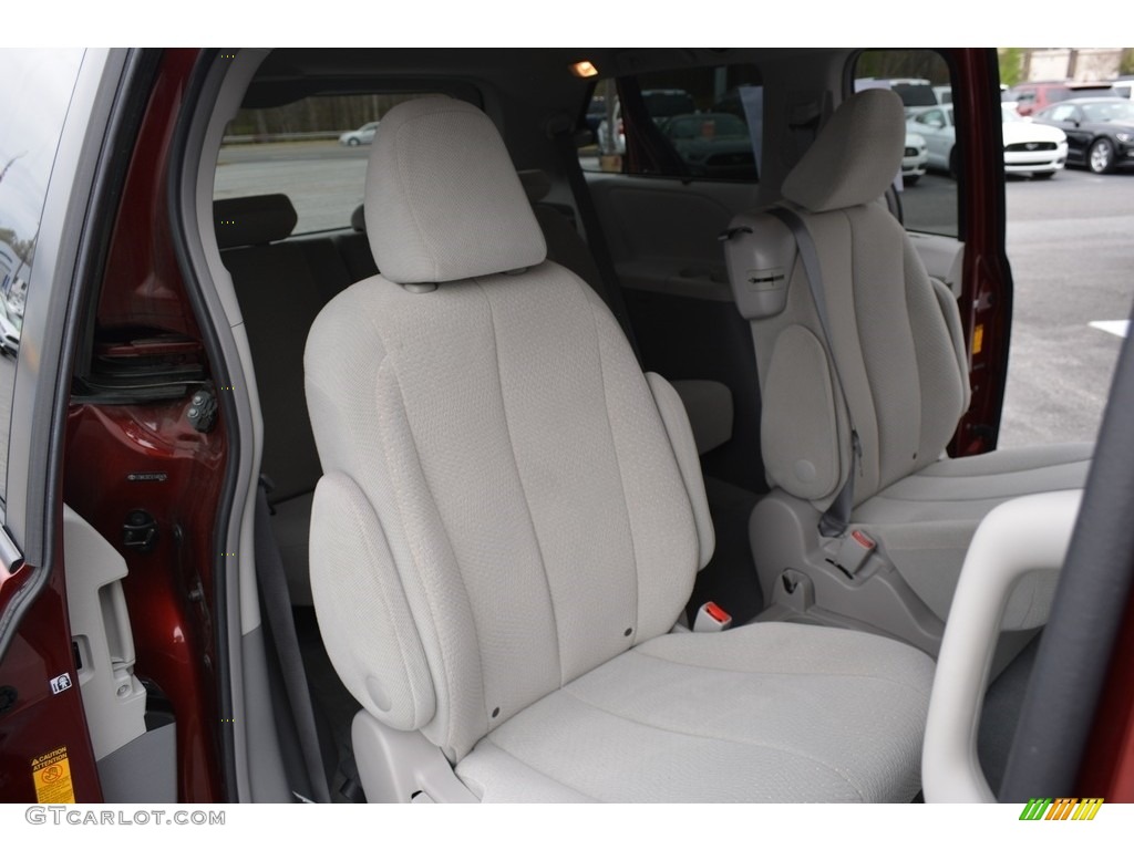 2014 Sienna LE - Salsa Red Pearl / Light Gray photo #13