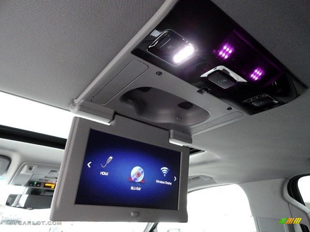 2017 Cadillac Escalade ESV Luxury 4WD Entertainment System Photos