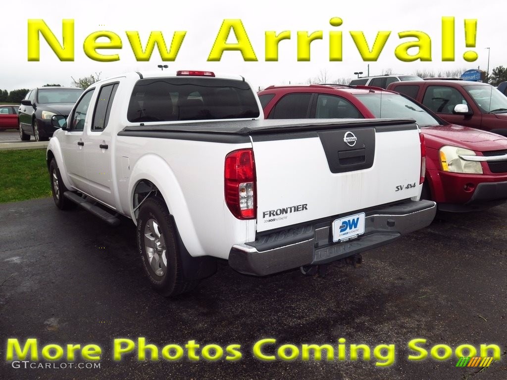 2012 Frontier SV Crew Cab 4x4 - Avalanche White / Steel photo #1