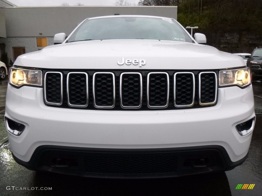2017 Grand Cherokee Laredo 4x4 - Bright White / Black photo #10