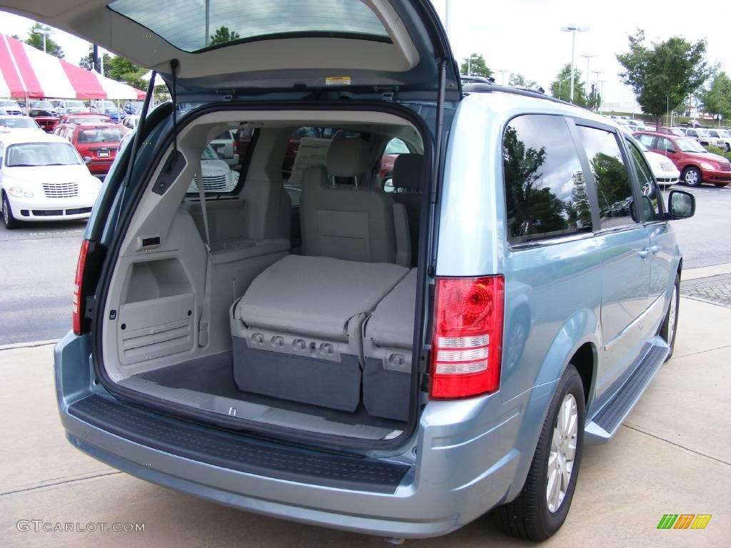2009 Town & Country Touring - Clearwater Blue Pearl / Medium Slate Gray/Light Shale photo #6