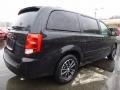 2017 Black Onyx Dodge Grand Caravan SE Plus  photo #6