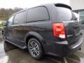 2017 Black Onyx Dodge Grand Caravan GT  photo #2