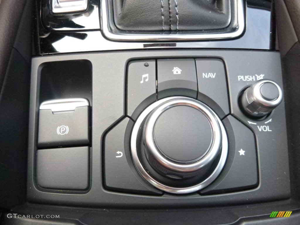 2017 Mazda MAZDA3 Grand Touring 5 Door Controls Photo #119610750
