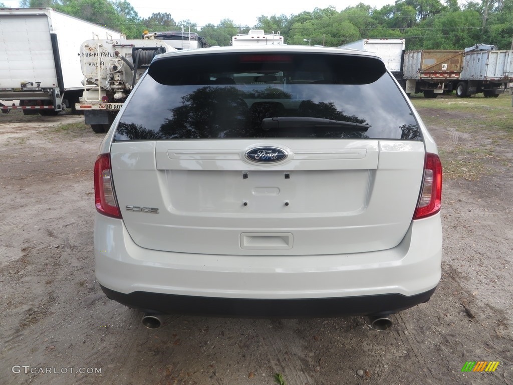 2013 Edge SE - White Suede / Medium Light Stone photo #10