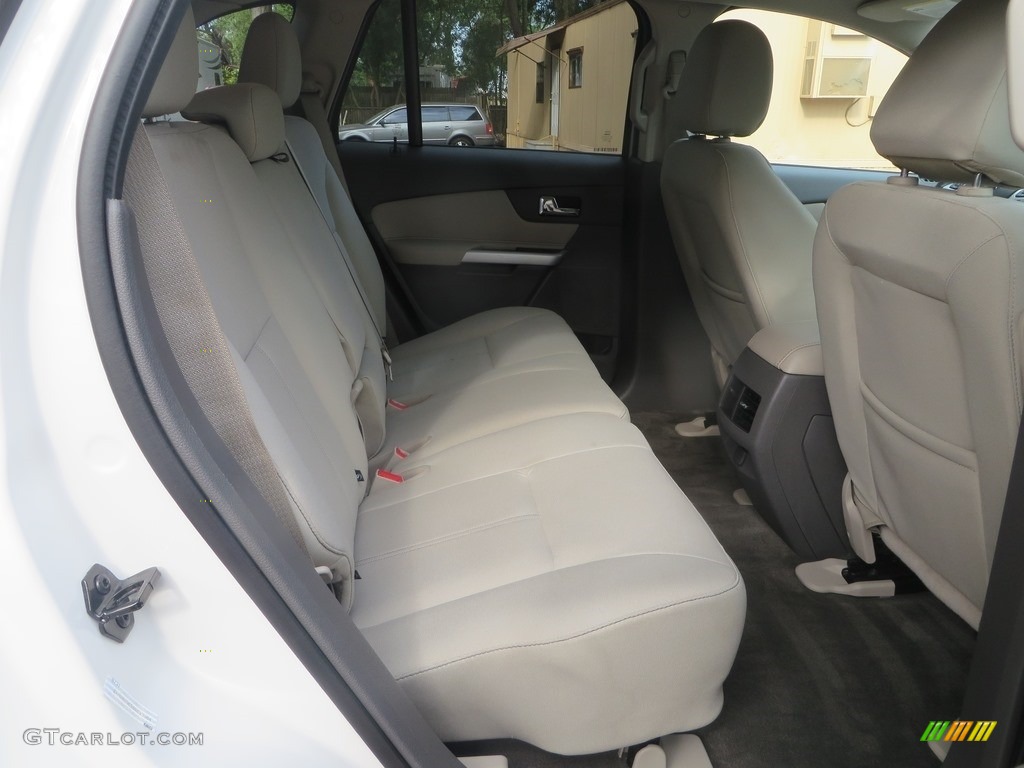 2013 Edge SE - White Suede / Medium Light Stone photo #18