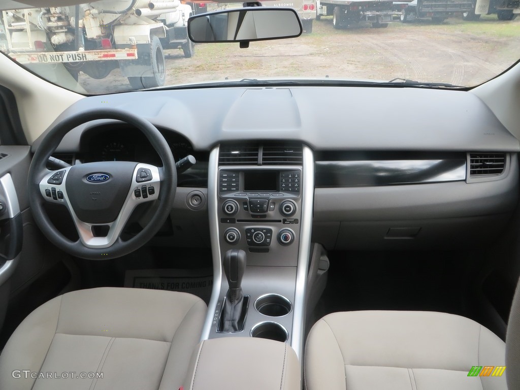 2013 Edge SE - White Suede / Medium Light Stone photo #24