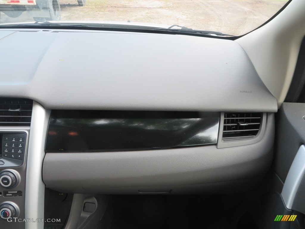 2013 Edge SE - White Suede / Medium Light Stone photo #27