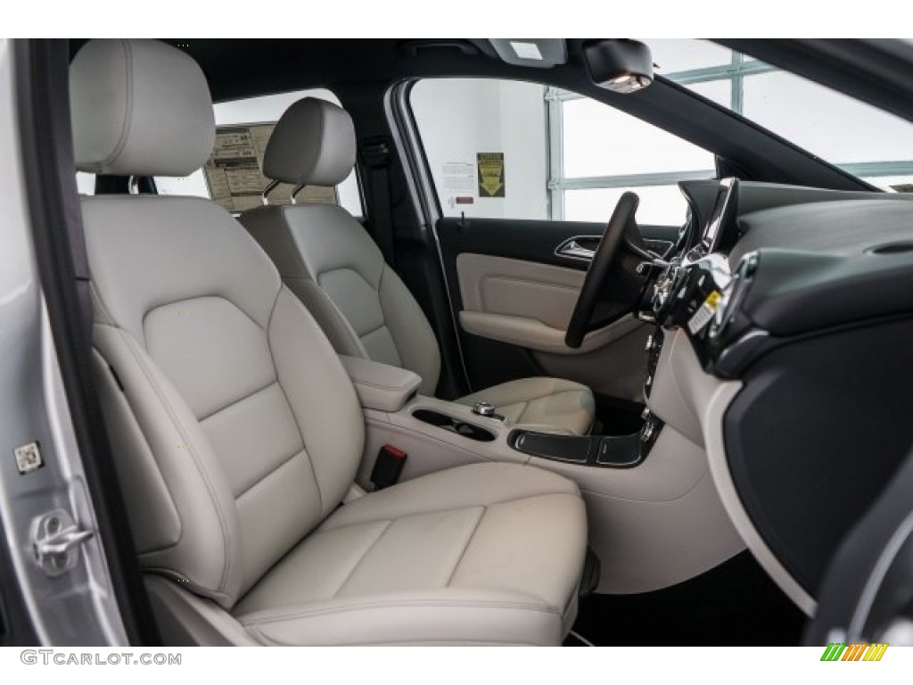 Crystal Grey Interior 2017 Mercedes-Benz B 250e Photo #119613054
