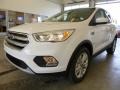 2017 Oxford White Ford Escape SE 4WD  photo #5