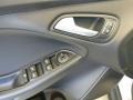 Ingot Silver - Focus SE Sedan Photo No. 10
