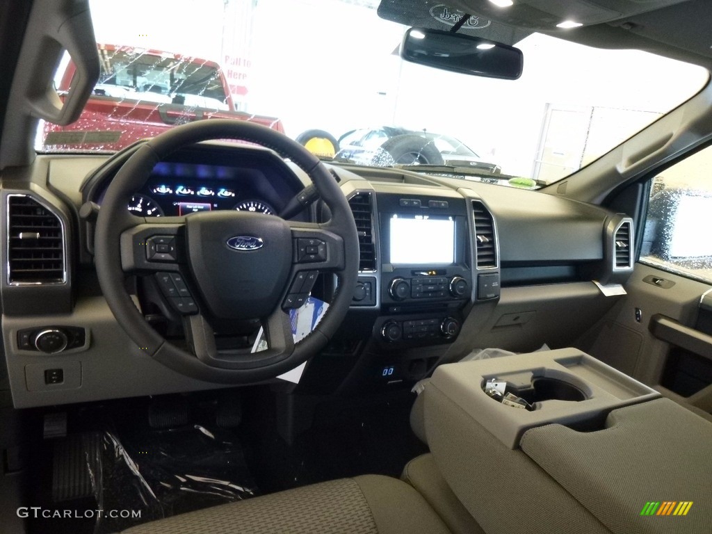 2017 F150 XLT SuperCrew 4x4 - Bronze Fire / Earth Gray photo #9
