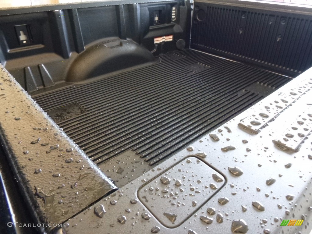 2017 F150 XLT SuperCab 4x4 - Ingot Silver / Earth Gray photo #9